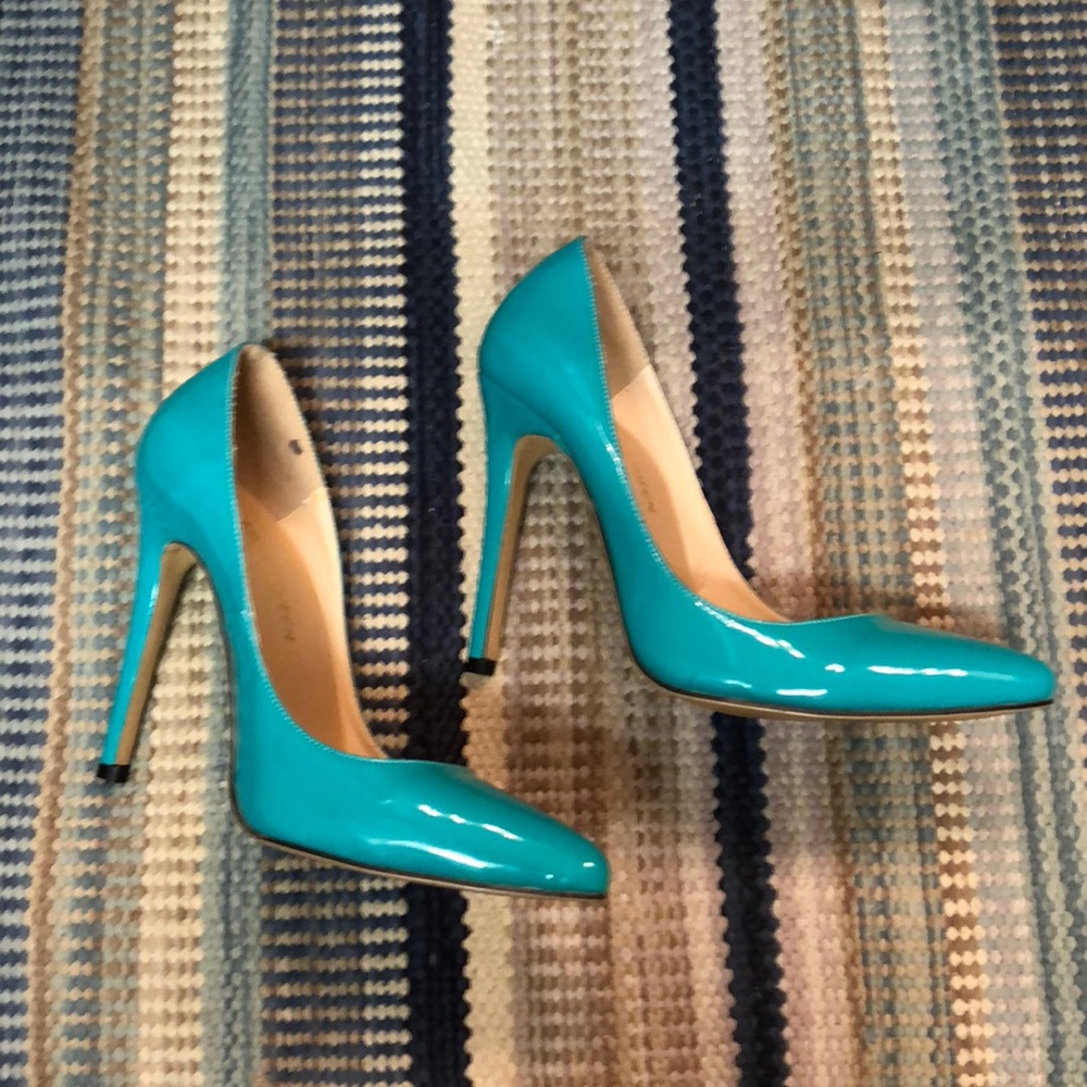 High Heels - Picture 4 of 5